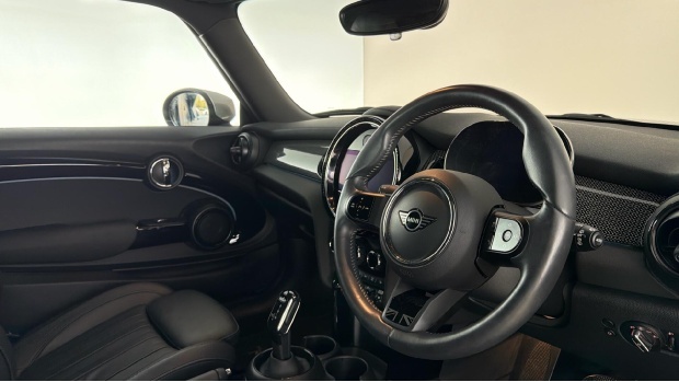 Mini Hatch Cooper Exclusive Steptronic Euro 6 MM72LFH Black #6