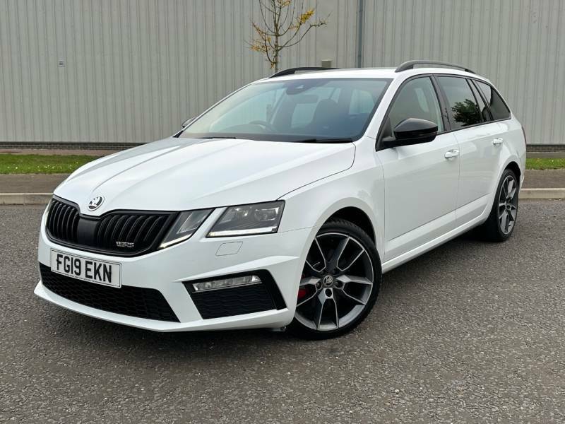 Skoda Octavia 2.0 Tdi Cr Vrs Dsg 7 Speed Black Pack - 20 FG19EKN White #4