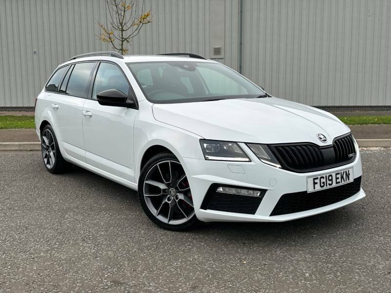 Skoda Octavia 2.0 Tdi Cr Vrs Dsg 7 Speed Black Pack - 20 White