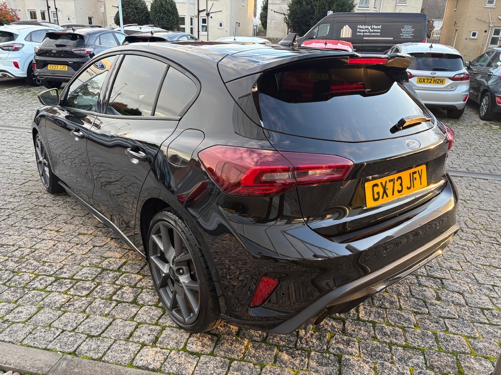 Ford Focus 2.3T Ecoboost St Hatchback Euro 6 Black #6