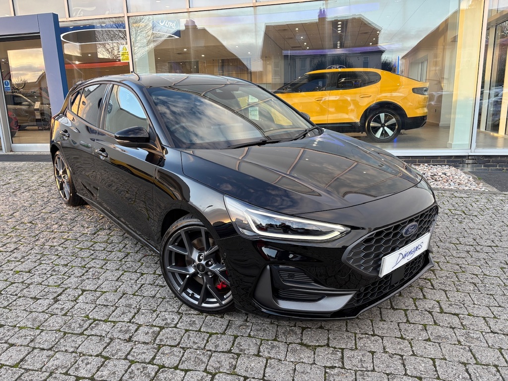 Ford Focus 2.3T Ecoboost St Hatchback Euro 6 Black