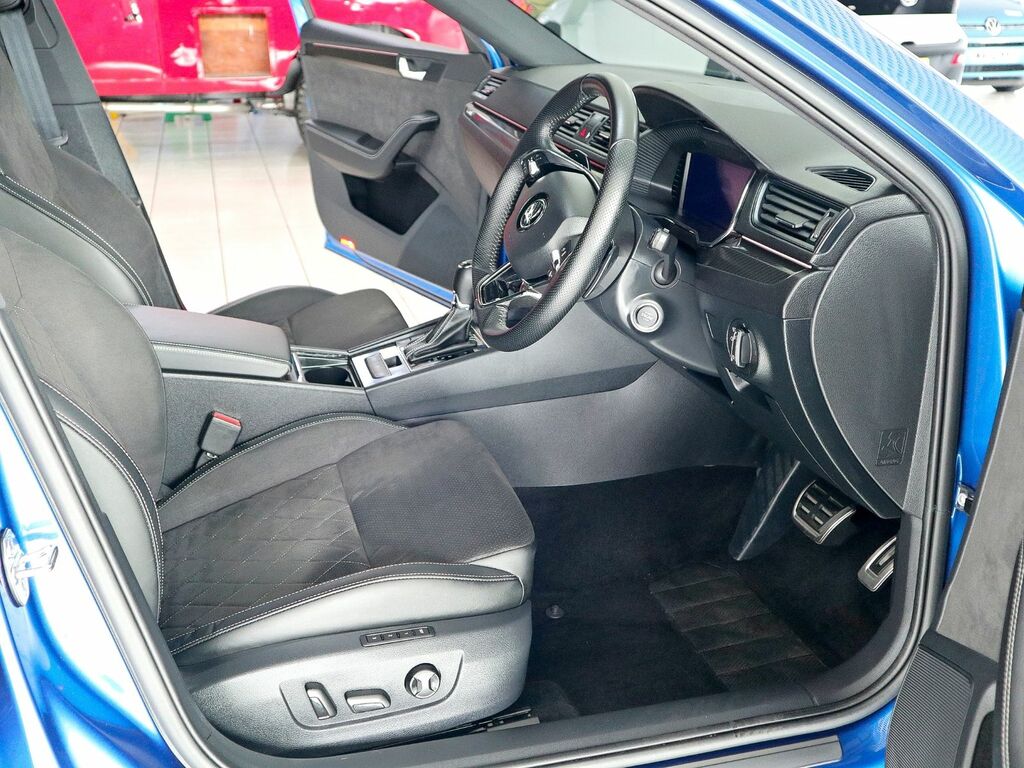 Skoda Superb 1.5 Sportline Plus Tsi Dsg Blue #3