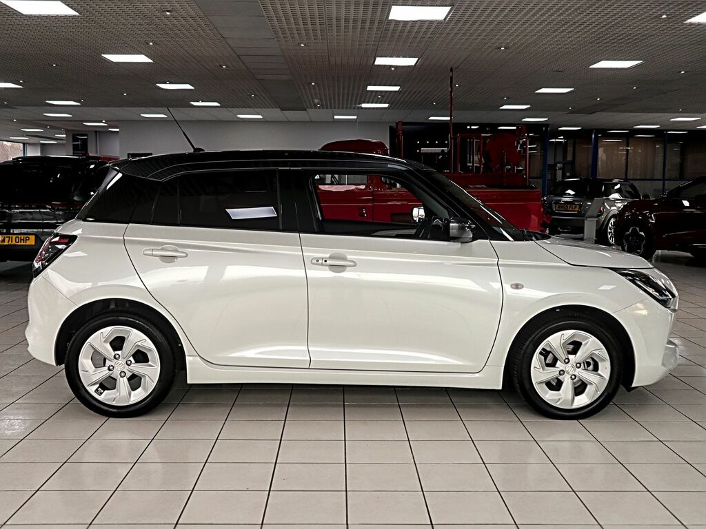 Suzuki Swift 1.2 Motion Mhev VK25JXL White #6
