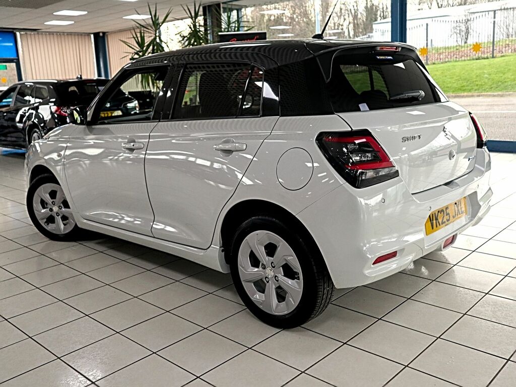 Suzuki Swift 1.2 Motion Mhev VK25JXL White #2