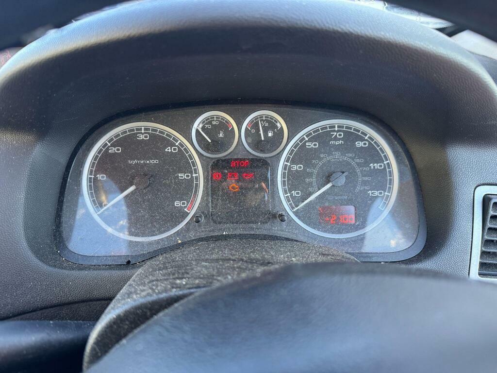 Peugeot 307 1.4 16V Envy Hatchback 155 Gkm Silver #16