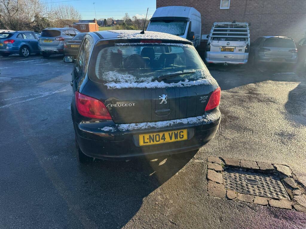 Peugeot 307 1.4 16V Envy Hatchback 155 Gkm Silver #7