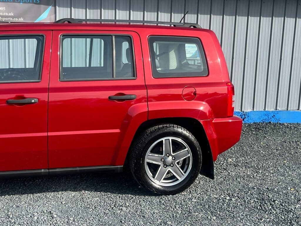 Jeep Patriot 2.0 Crd Sport 4X4 Green #17