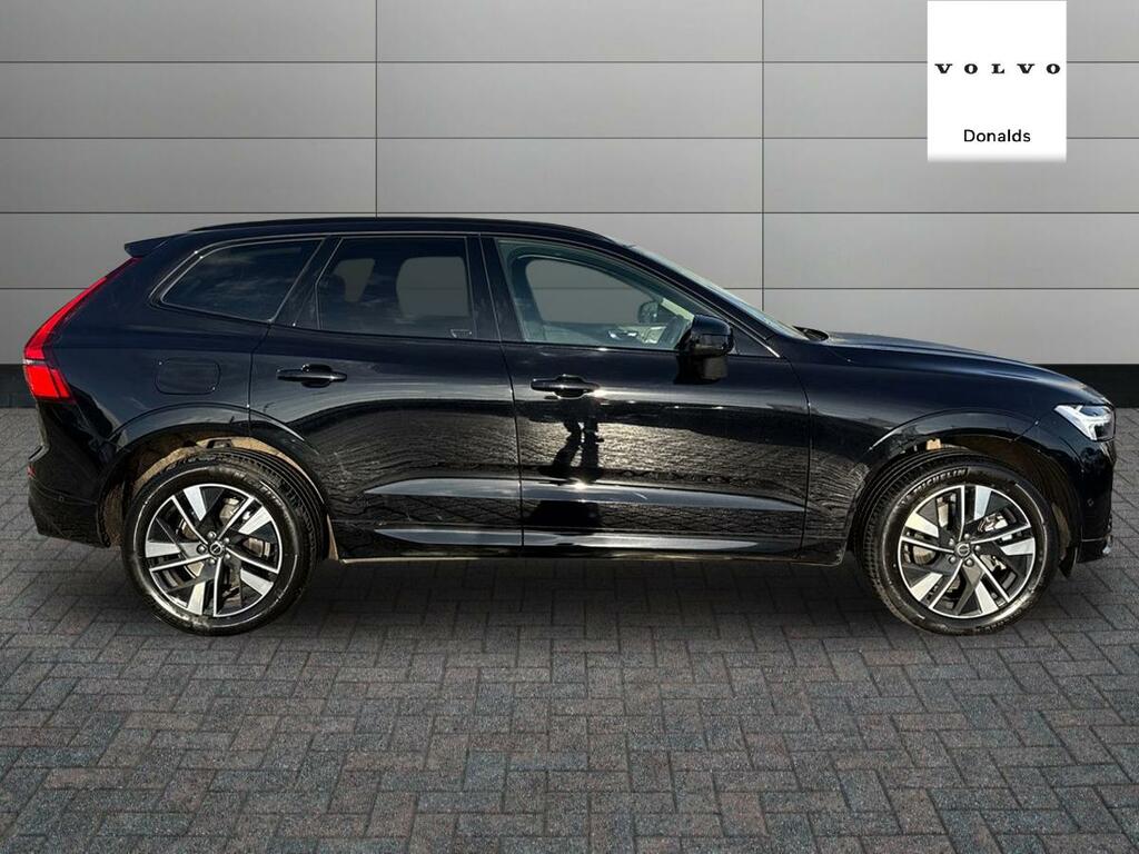 Volvo XC60 Plus B5 Awd Mild Hybrid Dark AV75PWJ Black #2