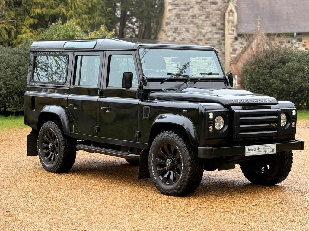 Land Rover Defender 110 2.2 Tdci Xs Station Wagon Double Cab  Black #2