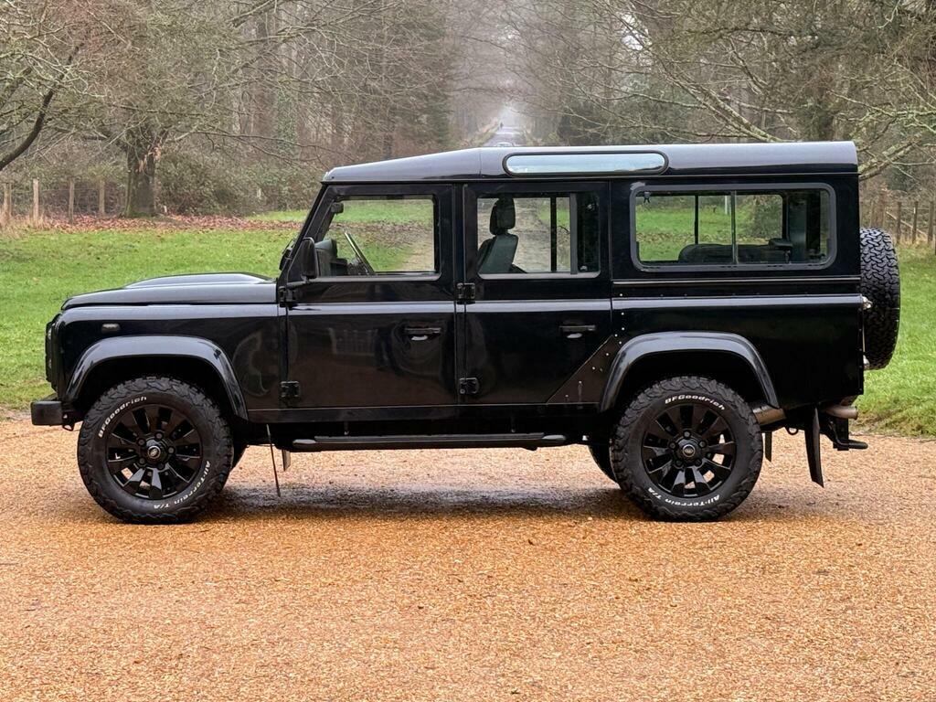 Land Rover Defender 110 2.2 Tdci Xs Station Wagon Double Cab Black
