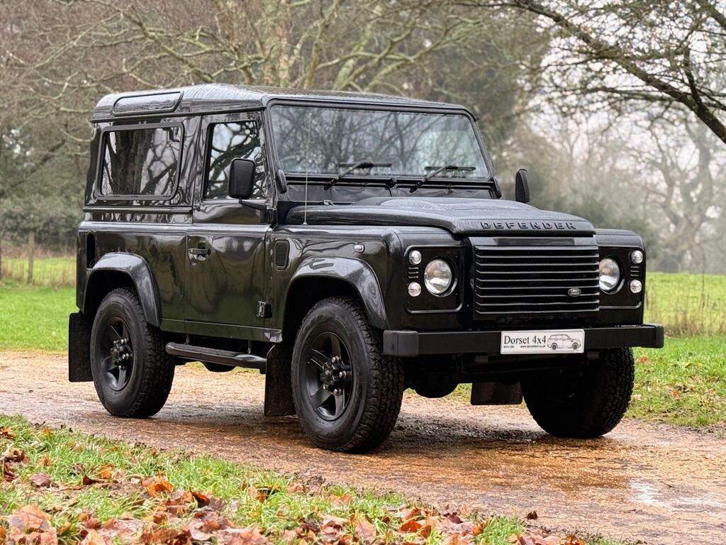 Land Rover Defender 90 2.2 Tdci Xs Station Wagon Double Cab Black #2