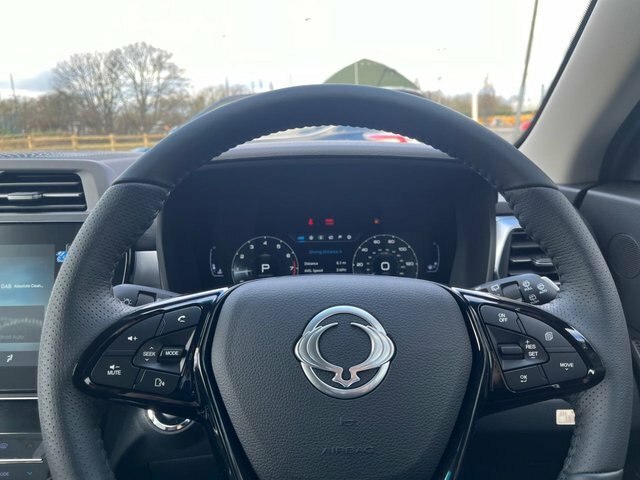 SsangYong Tivoli K40 1.5 Black #6