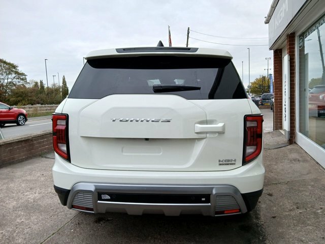 SsangYong Torres 1.5H K40 Suv Hybrid White #4