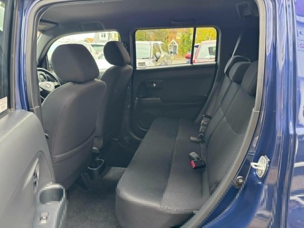 Daihatsu Materia  Silver #21