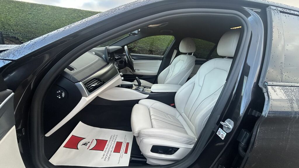 BMW 5 Series Saloon Grey #3