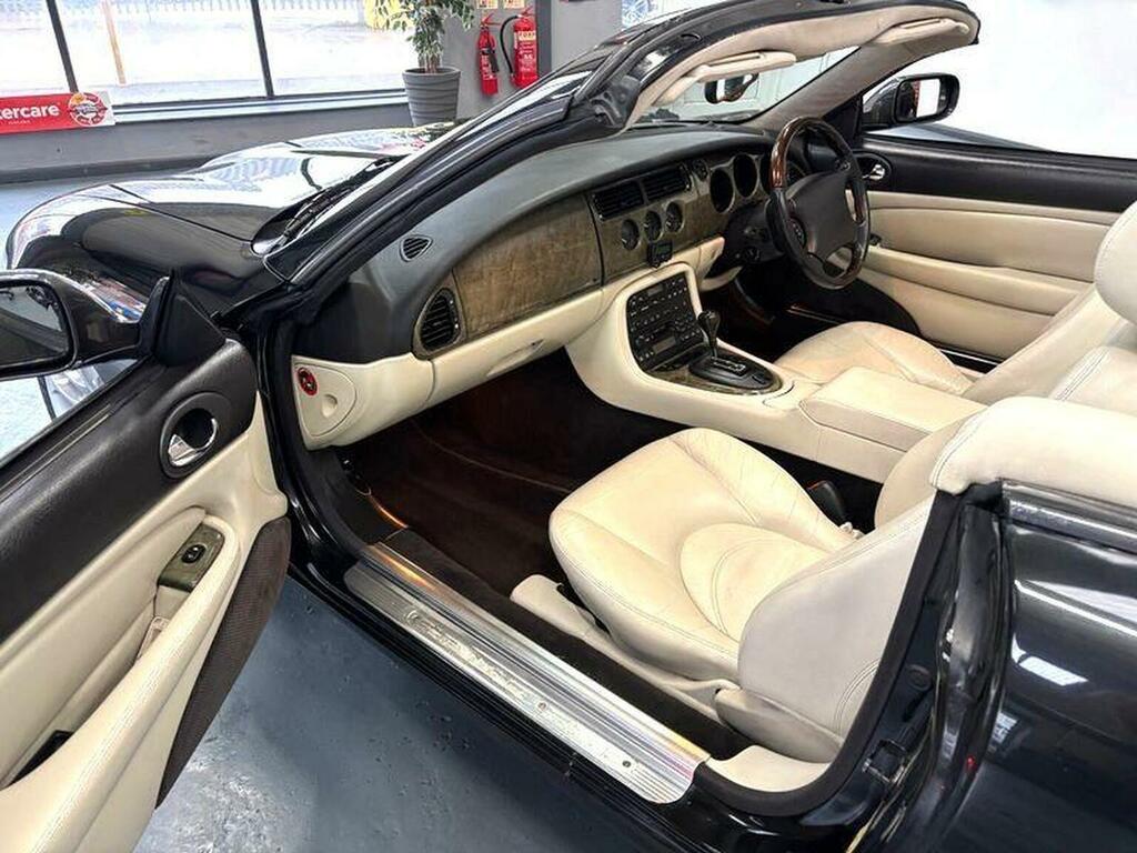 Jaguar XKR 2002 4.0 100 Limited Edition Coupe Black #11