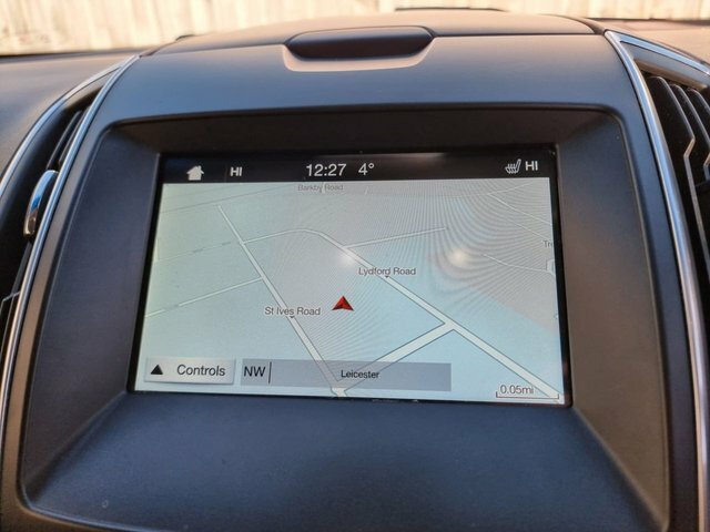 Ford Edge 2.0 Tdci Titanium Suv Awd Euro 6 YX18UML White #3