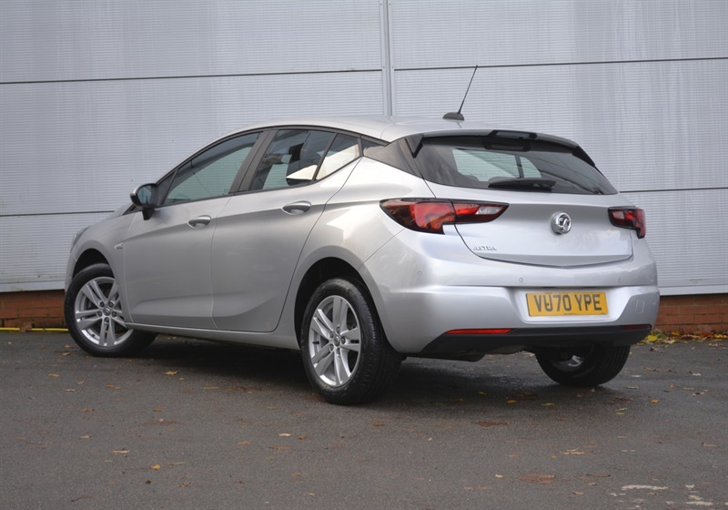Vauxhall Astra 1.5 Turbo D Business Edition Nav Hatchback Die Silver #4