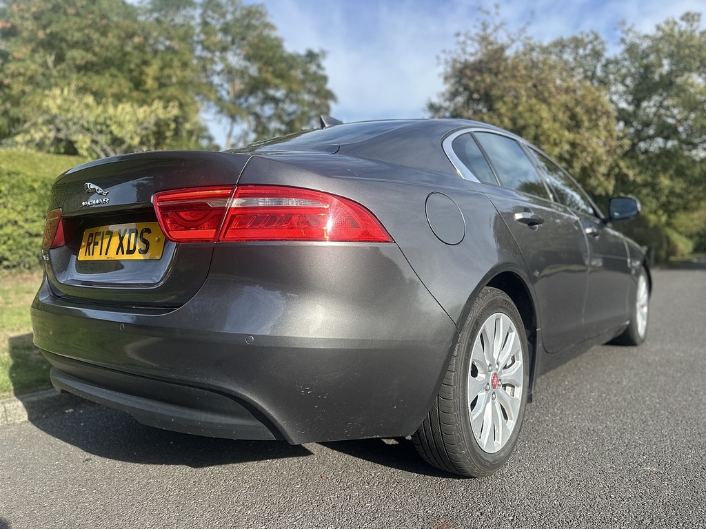 Jaguar XE D Se U2950 Ulez RF17XDS Grey #4