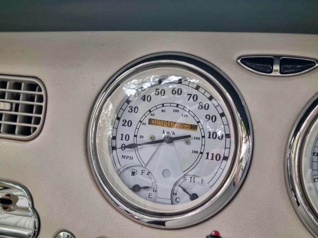 Nissan Figaro Petrol #60