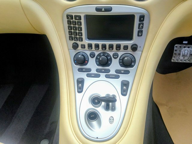 Maserati Coupe V8 Cambio Corsa Silver #9