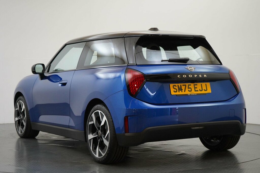 Mini Hatch Cooper E SM75EJJ Blue #3