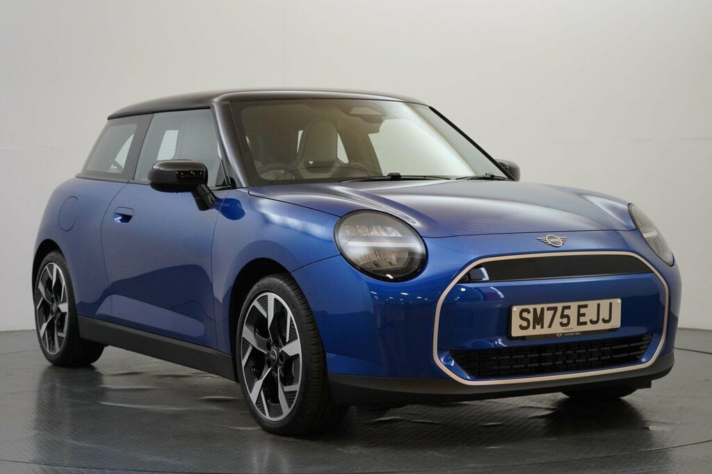 Mini Hatch Cooper E Blue