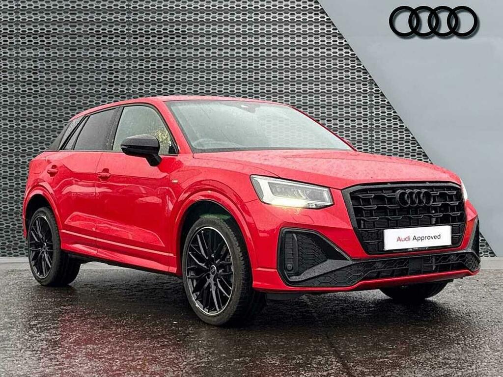 Audi Q2 Black Edition 35 Tfsi 150 Ps S Tronic Red