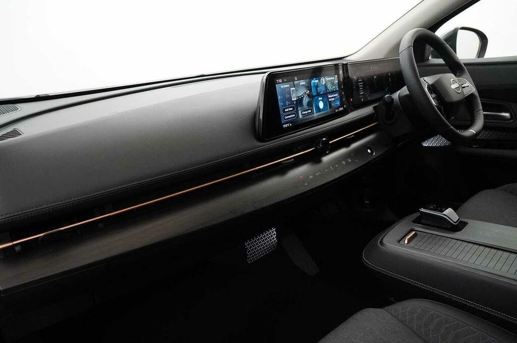 Nissan Ariya 63Kw Advance With Sky Roof Pack Sat Nav And DC25NMO Black #2