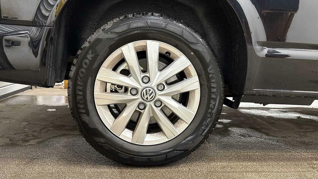 Volkswagen Transporter 2.0 Tdi 150 Highline Kombi Van Dsg Black #5