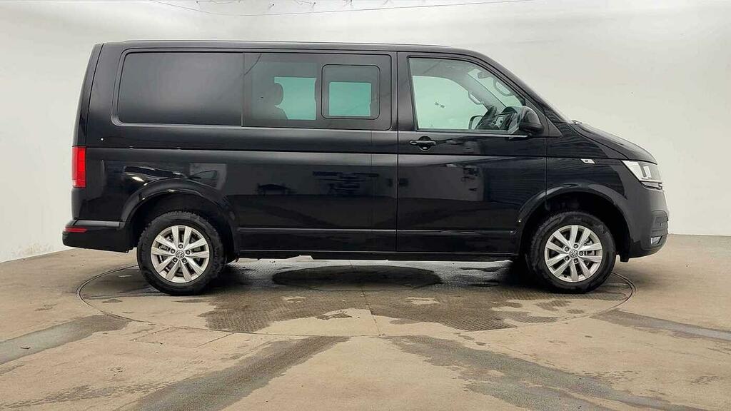 Volkswagen Transporter 2.0 Tdi 150 Highline Kombi Van Dsg Black #4