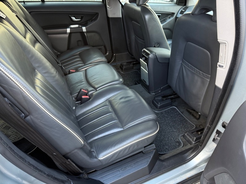 Volvo  V40 Cross Country Luxury Nav D3 Grey #26