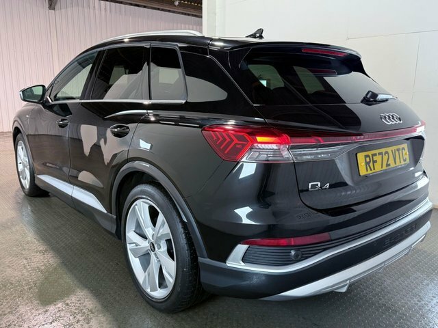Audi Q4 E Tron 2023 35 S Line Suv 55Kwh 170 Ps RF72VTC Black #4