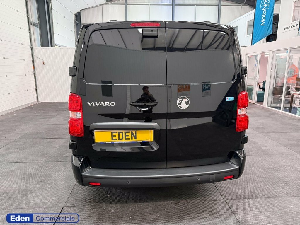 Vauxhall Vivaro 2L Pro 6Dr Black #4