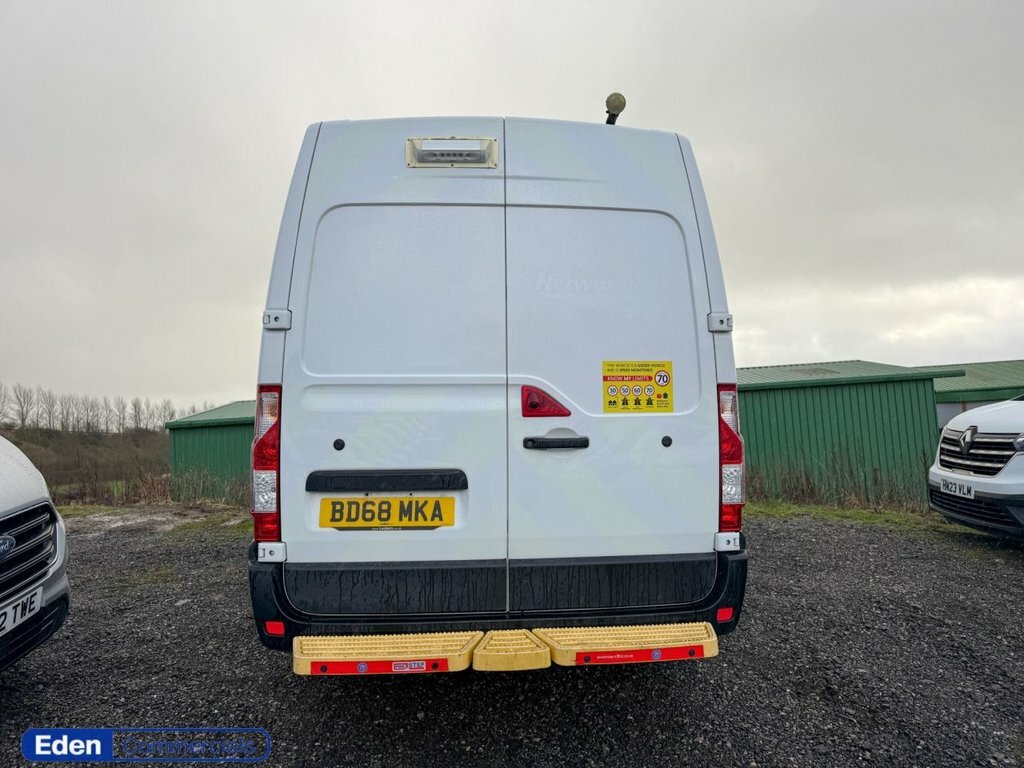 Vauxhall Movano Mpv BD68MKA White #6