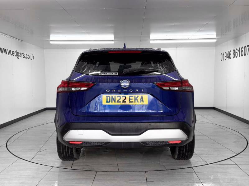 Nissan Qashqai+2 Hatchback White #14