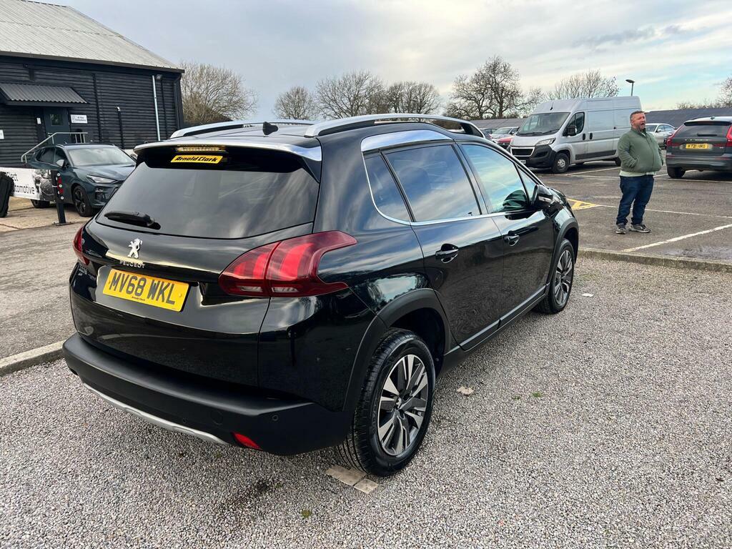 Peugeot 2008 1.2 Puretech Allure Euro 6 Ss MV68WKL Black #5