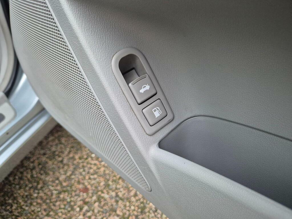 Hyundai Sonata Cdx Silver #45