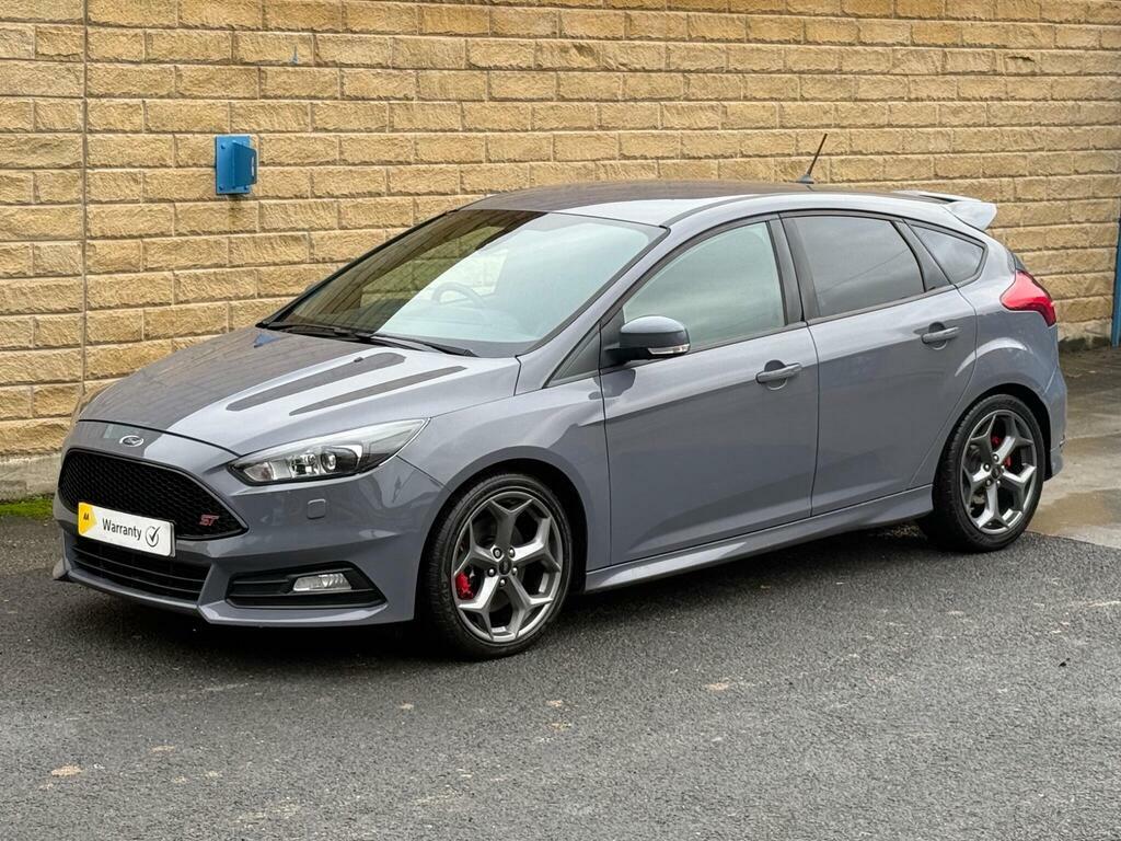 Ford Focus 2.0T Ecoboost St-3 Euro 6 S S Grey