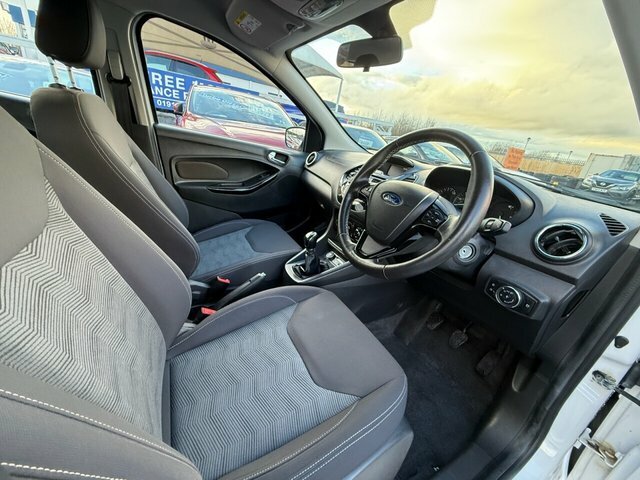 Ford KA+ 1.2 Ti-vct Zetec Edition Hatchback White