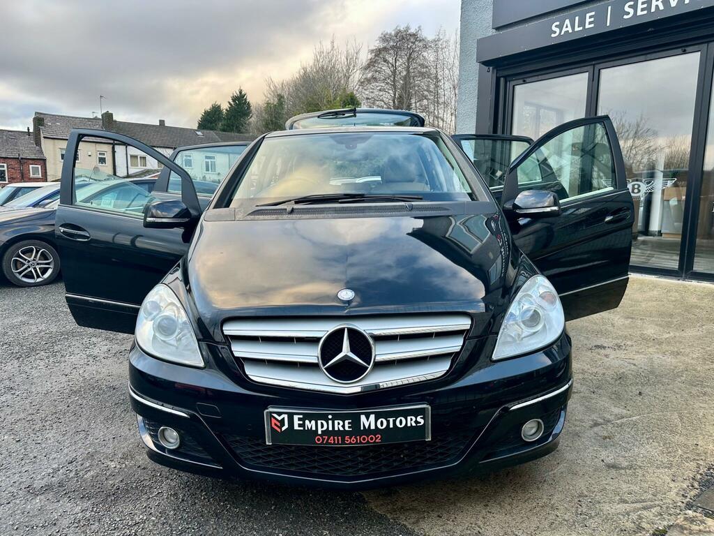 Mercedes-Benz B Class 2.0 B200 Cdi Se Cvt Black #2