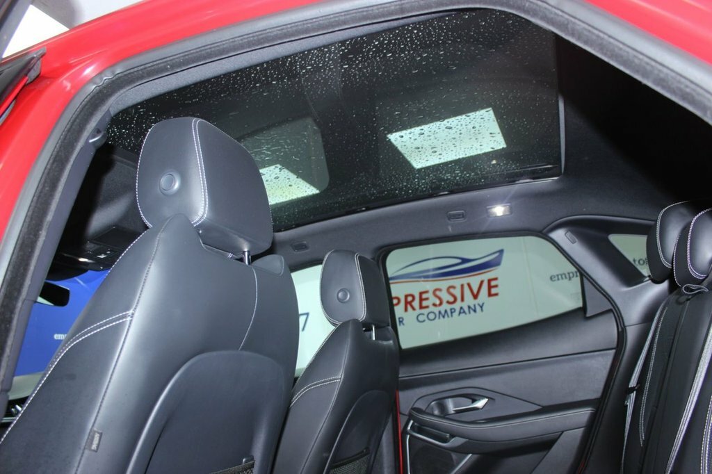 Jaguar E-Pace 2L R-dynamic Hse OW19VCO Red #4
