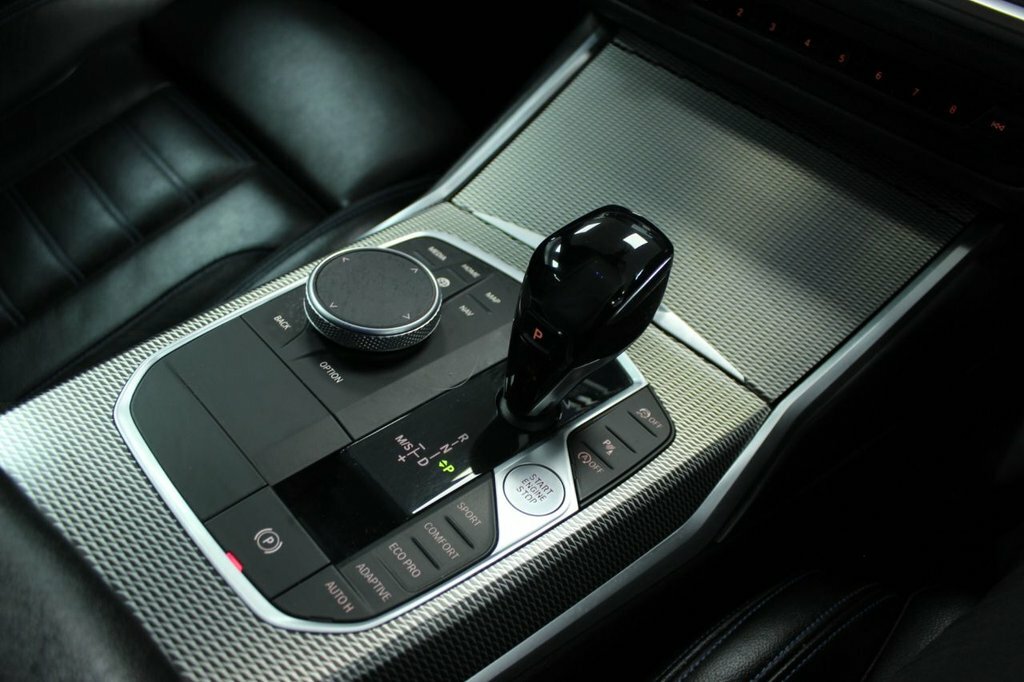 BMW 3 Series 3L Null YK69WJP Grey #4