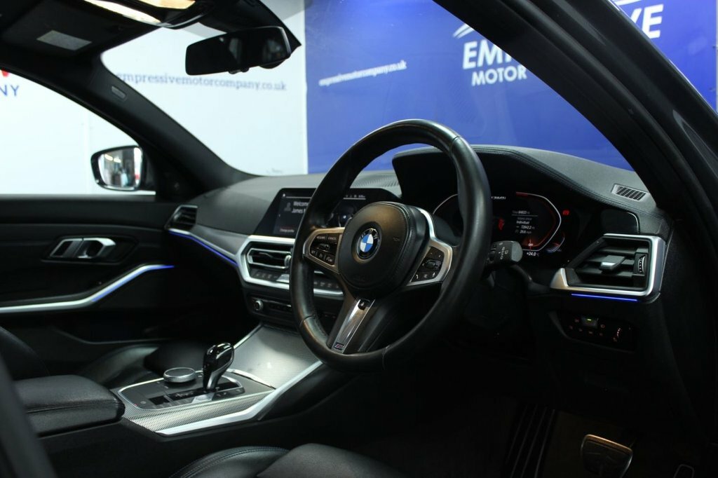 BMW 3 Series 3L Null YK69WJP Grey #3