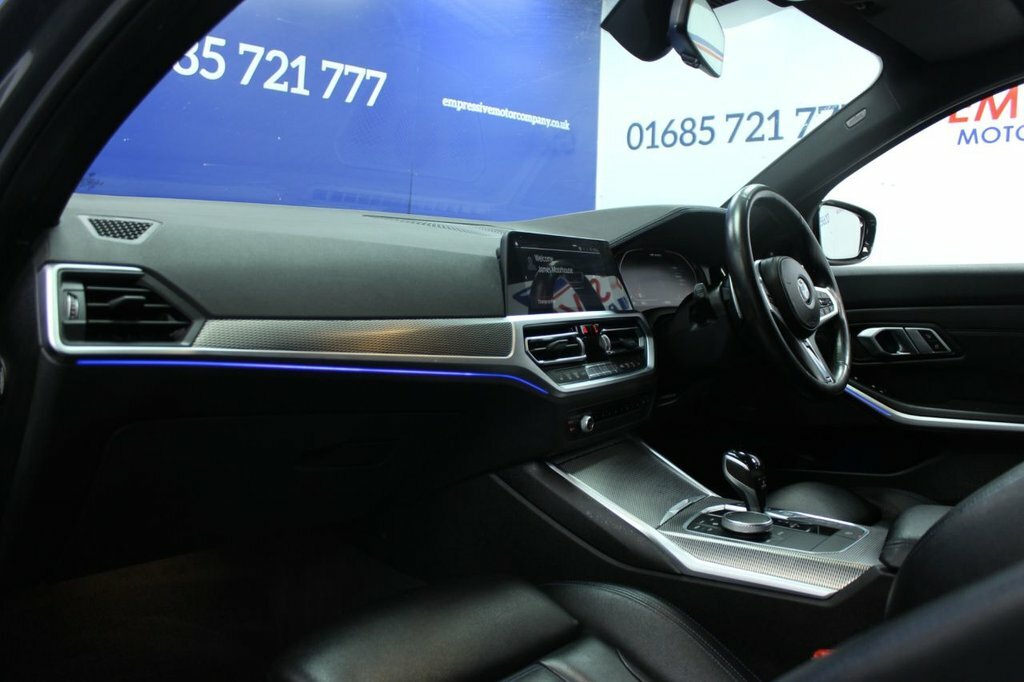 BMW 3 Series 3L Null YK69WJP Grey #5