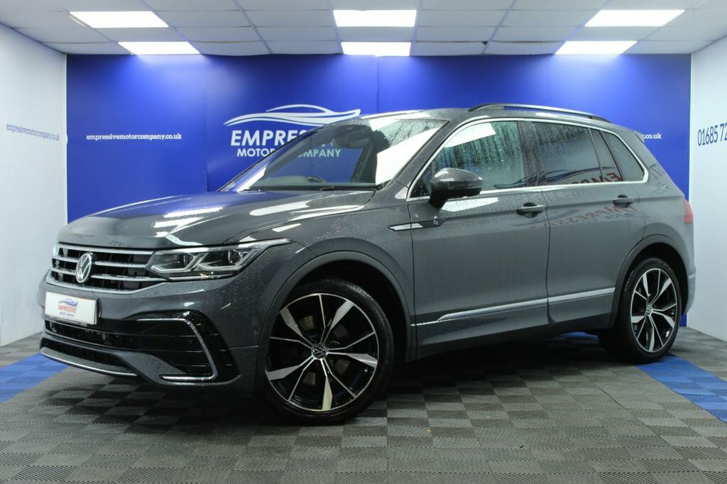 Volkswagen Tiguan 2L R-line YO70VVH Grey #4