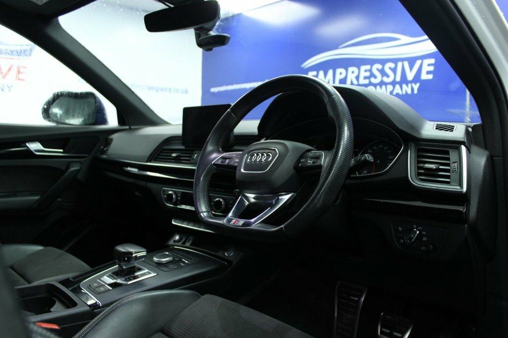 Audi Q5 2L Black Edition RY19FVO White #6