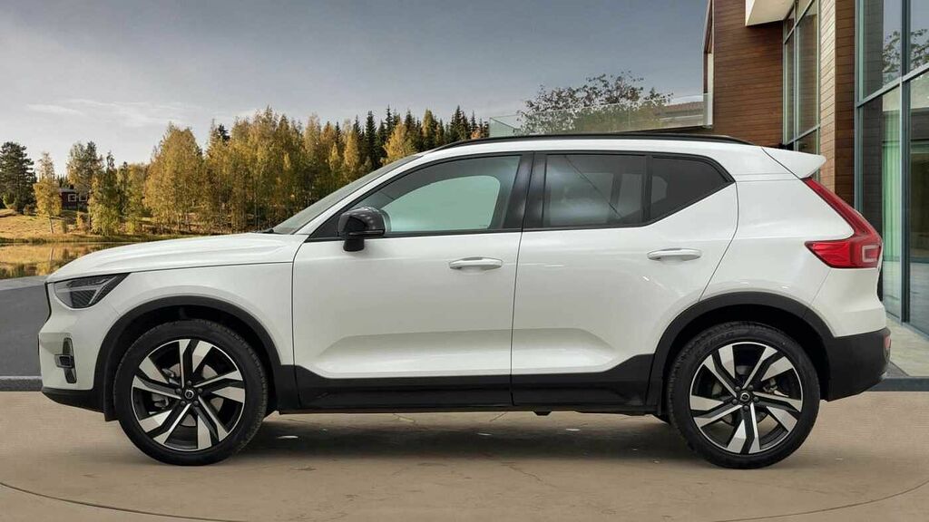 Volvo XC40 Plus, B3 Mild Hybrid, Dark White #6