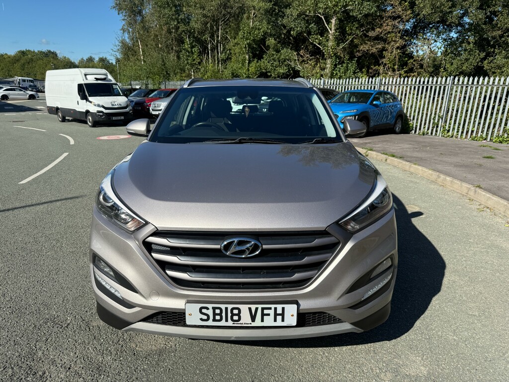 Hyundai Tucson 1.6 Gdi Blue Drive Se Nav Suv Eu SB18VFH Beige #2