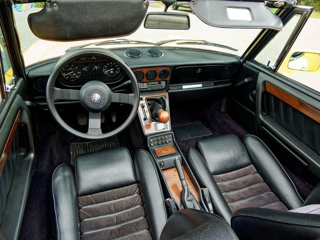 Alfa Romeo Spider 2.0 Ts 16V Lhd Green #36